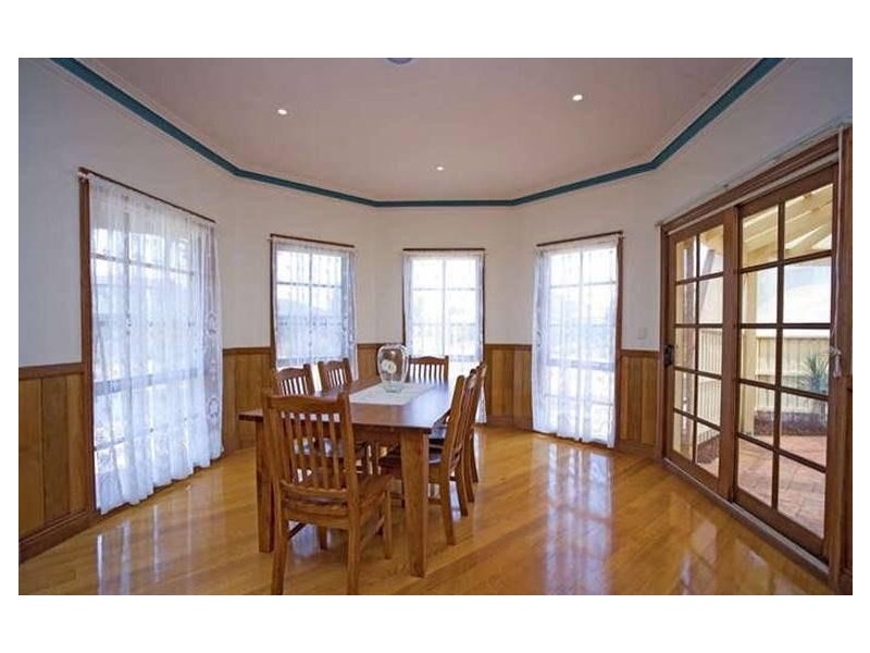 2 Pastoral Place, Sydenham VIC 3037