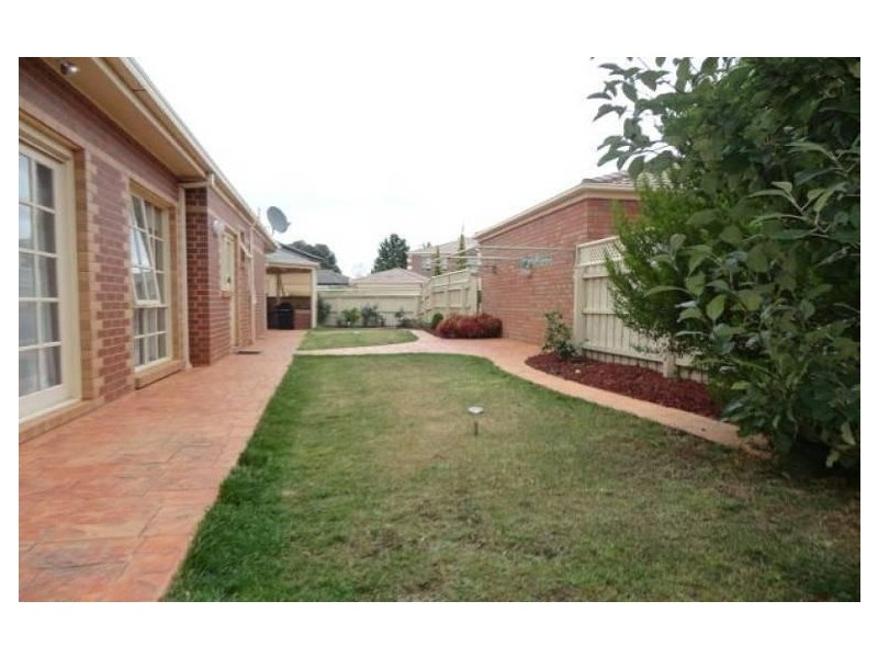 2 Pastoral Place, Sydenham VIC 3037