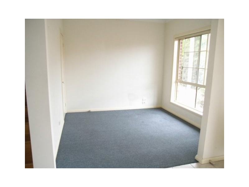 1/39 Nordic Avenue, Taylors Lakes VIC 3038