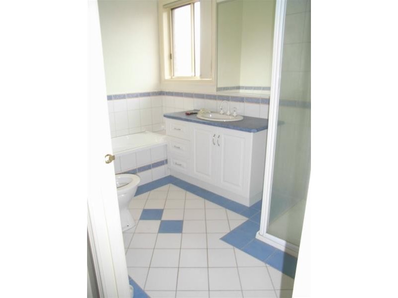 1/39 Nordic Avenue, Taylors Lakes VIC 3038