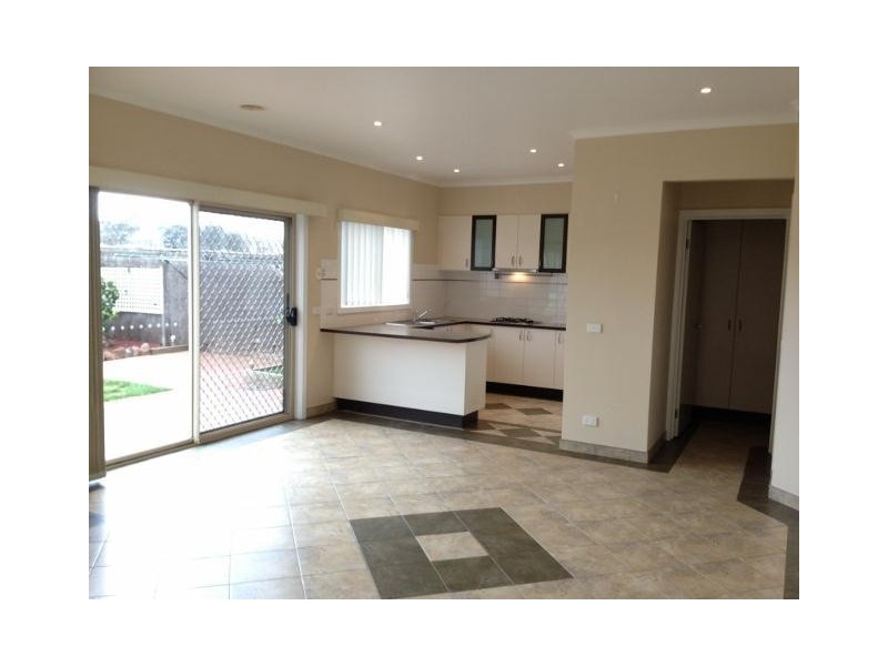 39 Durack Circuit, Taylors Hill VIC 3037