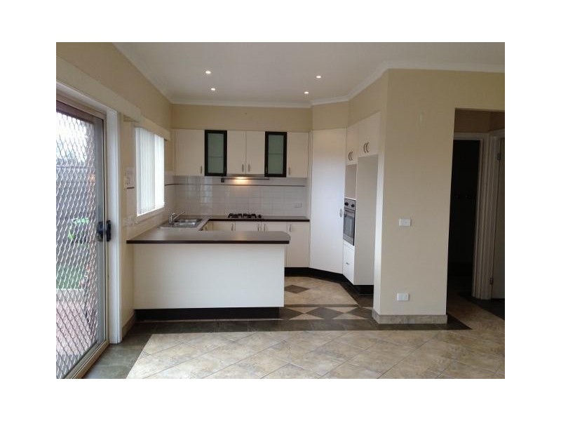 39 Durack Circuit, Taylors Hill VIC 3037