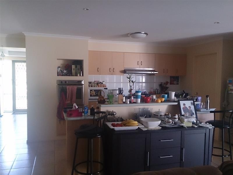 69 Jindabyne Avenue, Taylors Hill VIC 3037