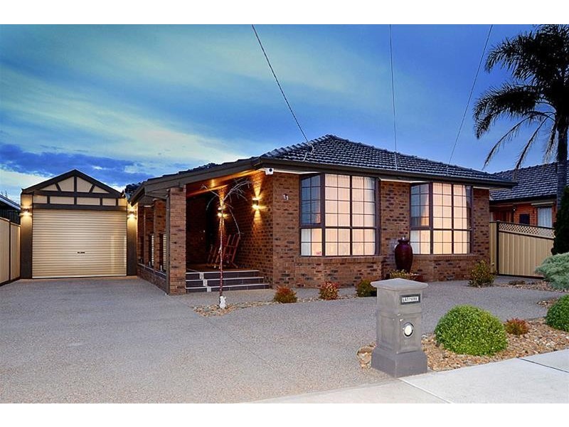 11 Alvina Street, Sunshine North VIC 3020