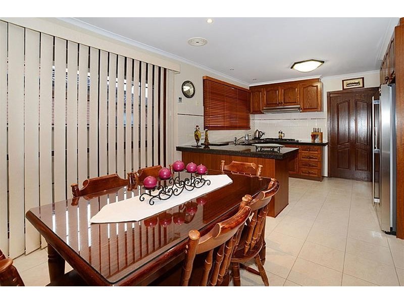 11 Alvina Street, Sunshine North VIC 3020