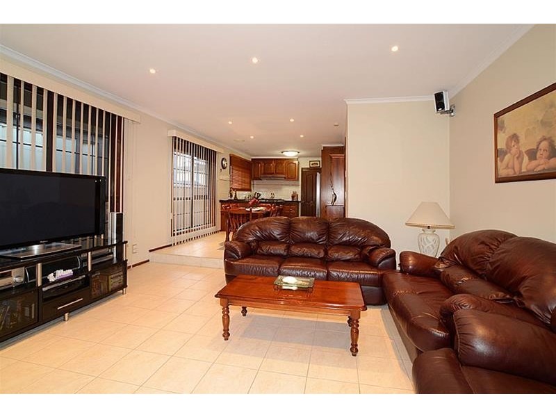 11 Alvina Street, Sunshine North VIC 3020