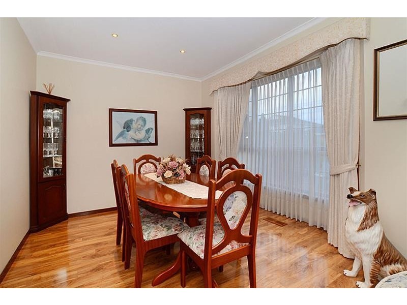 11 Alvina Street, Sunshine North VIC 3020