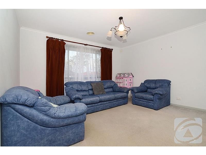 70 Catherine Drive, Hillside VIC 3037