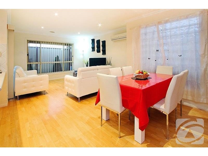 2/107 Community Hub, Hillside VIC 3037