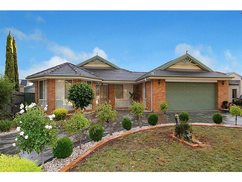 3 Namatjira Court, Taylors Lakes VIC 3038