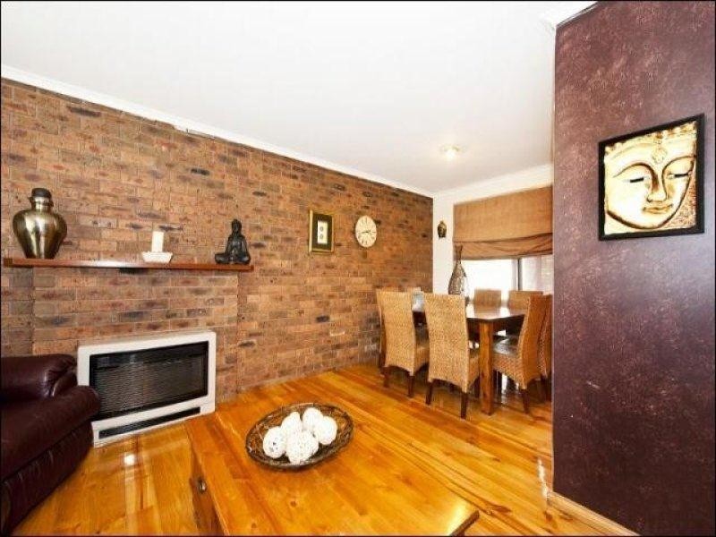 4 Revell Crescent, St Albans VIC 3021