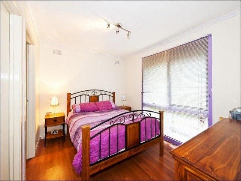 4 Revell Crescent, St Albans VIC 3021