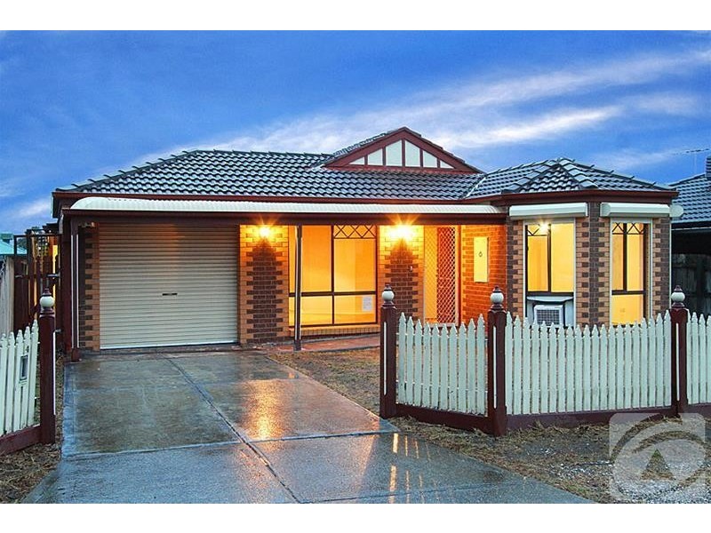 4 Wallace Street, Delahey VIC 3037