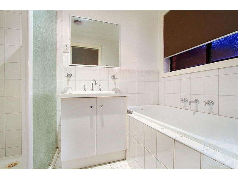 4 Wallace Street, Delahey VIC 3037