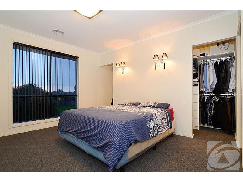 1 Springview Boulevard, Taylors Hill VIC 3037