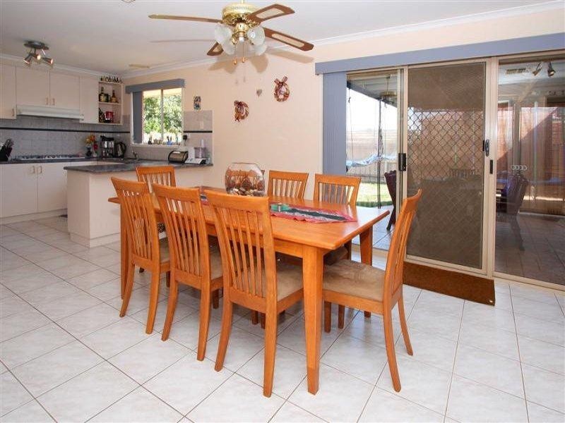 6 Barrell Court, Delahey VIC 3037