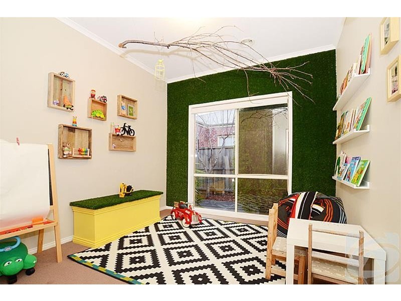 6 University Drive, Taylors Hill VIC 3037