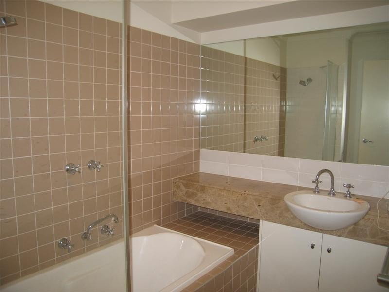 3 Wentworth Drive, Taylors Lakes VIC 3038