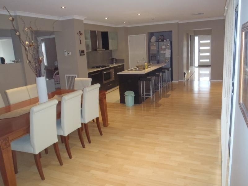 28 Webbs Avenue, Taylors Hill VIC 3037