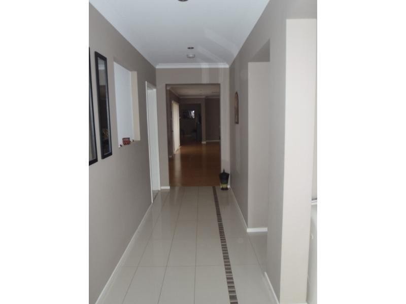 28 Webbs Avenue, Taylors Hill VIC 3037