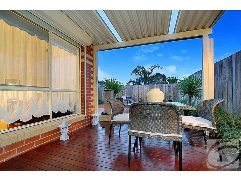 4 Marylou Court, Delahey VIC 3037