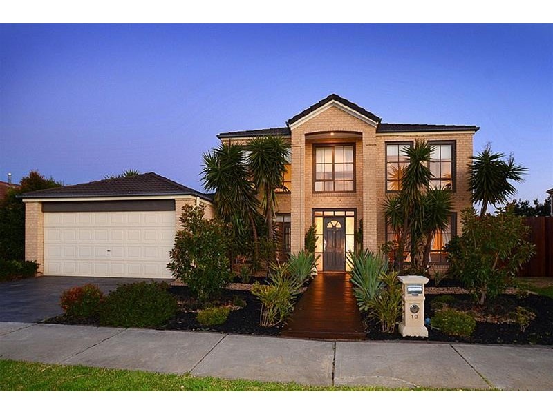 10 Goulburn Way, Taylors Lakes VIC 3038