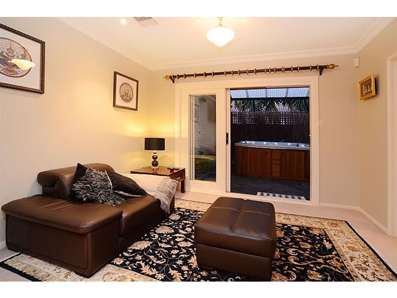 10 Goulburn Way, Taylors Lakes VIC 3038