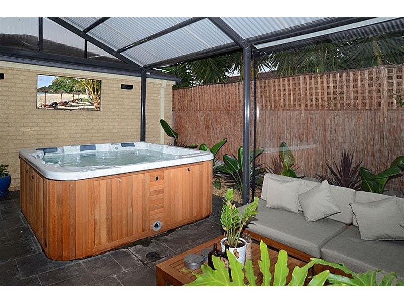 10 Goulburn Way, Taylors Lakes VIC 3038