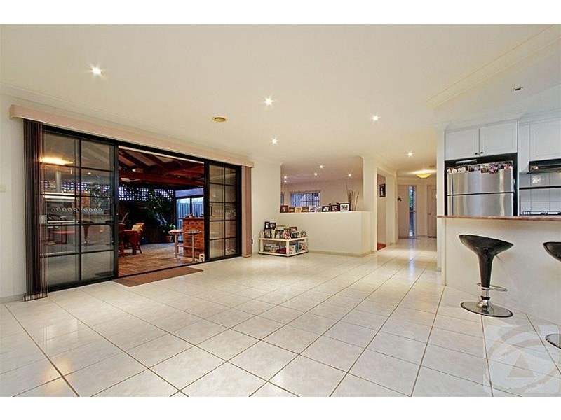 4 Ridge Lane, Hillside VIC 3037