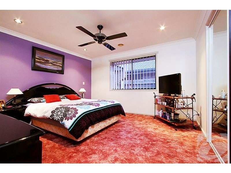 4 Ridge Lane, Hillside VIC 3037