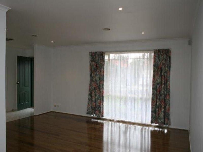 55 Boberrit Wynd, Sydenham VIC 3037