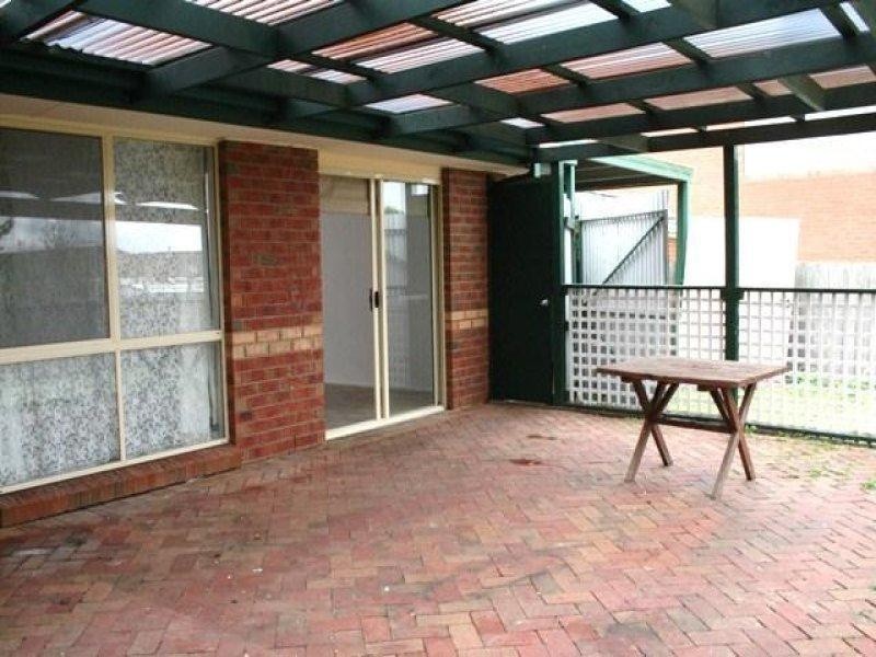 55 Boberrit Wynd, Sydenham VIC 3037