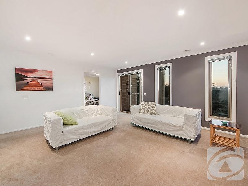 5 Turitable Way, Caroline Springs VIC 3023