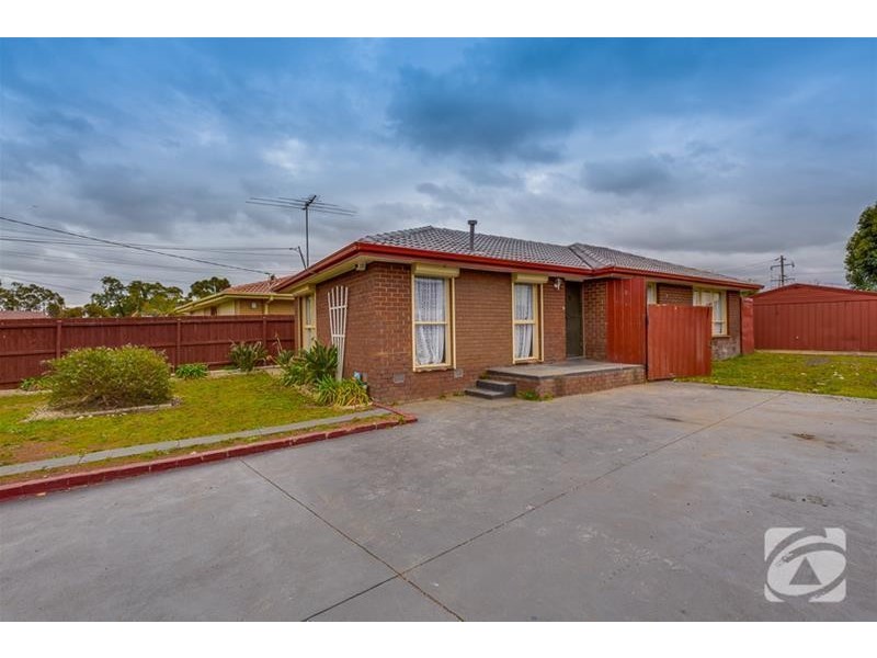 3 Vista Drive, Melton VIC 3337