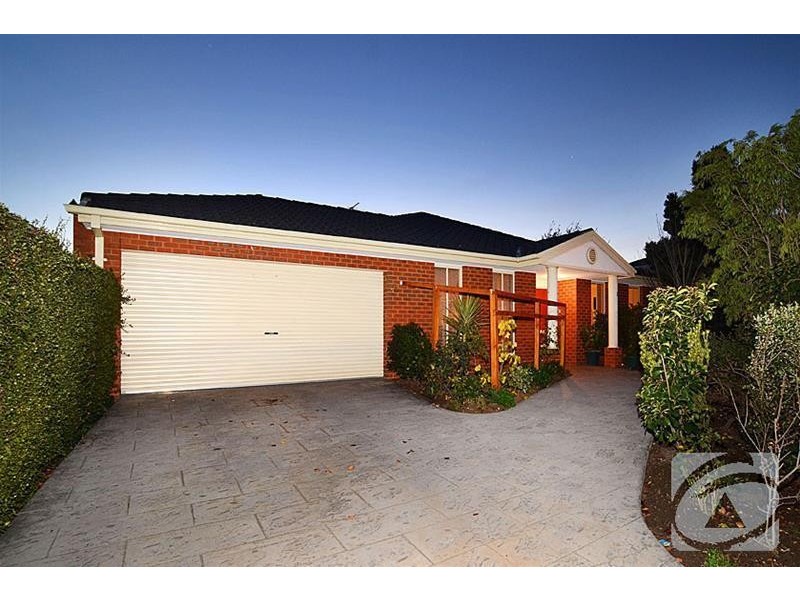 12 Webbs Avenue, Taylors Hill VIC 3037