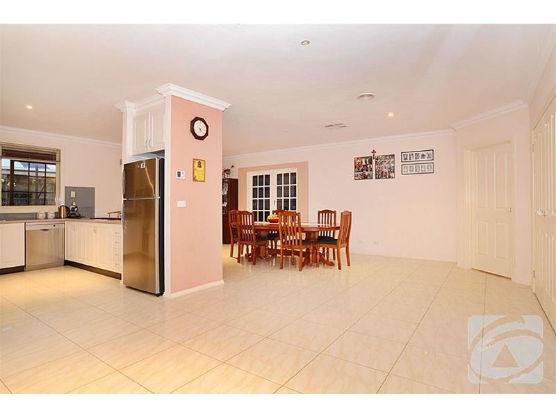 12 Webbs Avenue, Taylors Hill VIC 3037