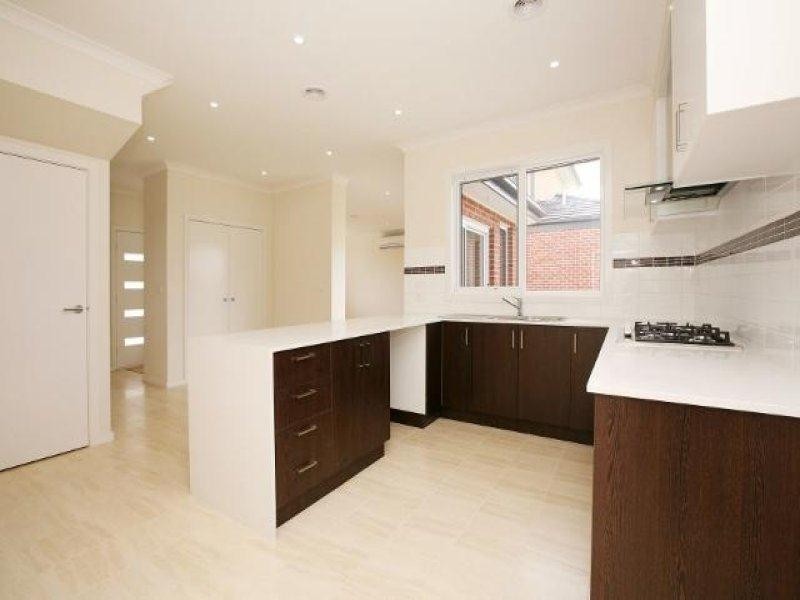 2/110 Fox Street, St Albans VIC 3021