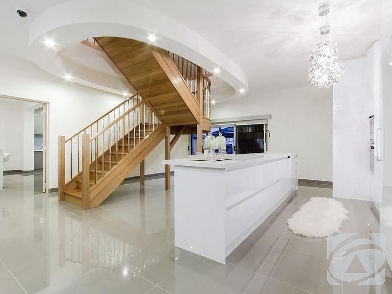 6 Eglington Court, Taylors Hill VIC 3037