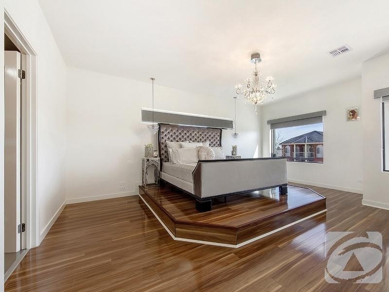 6 Eglington Court, Taylors Hill VIC 3037