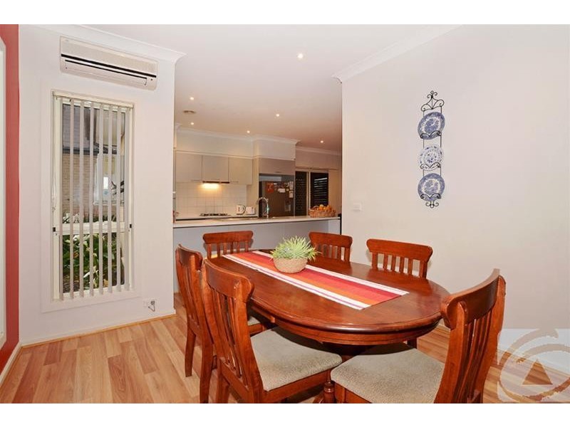 21 Kingston Drive, Taylors Hill VIC 3037