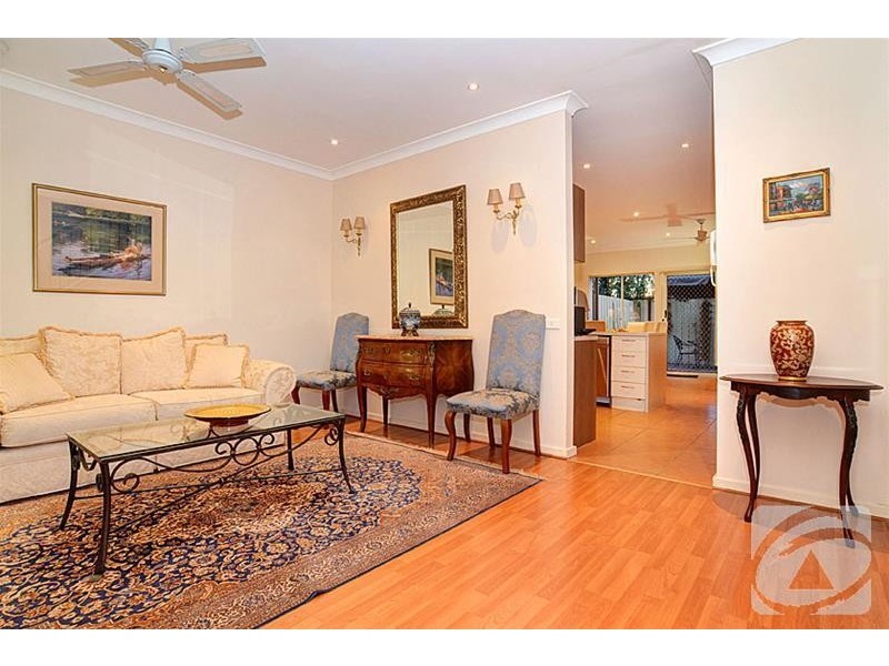 2/358 Sydenham Road, Sydenham VIC 3037