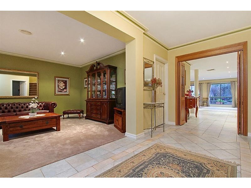 5 Hemar Crescent, Hillside VIC 3037