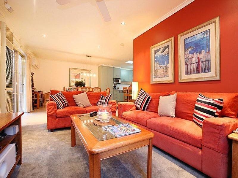 7 Village Avenue, Taylors Lakes VIC 3038