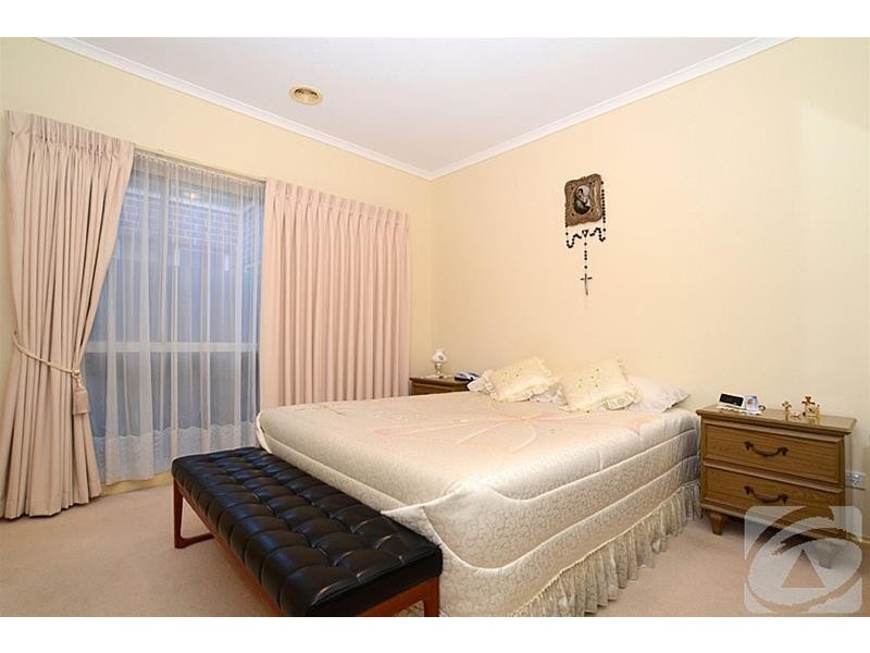 56a Boberrit Wynd, Sydenham VIC 3037