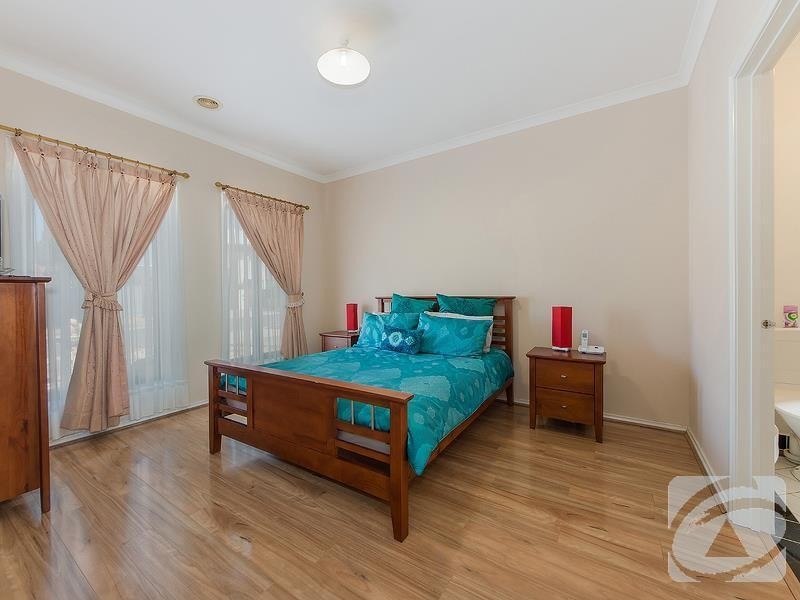 16 French Crescent, Caroline Springs VIC 3023