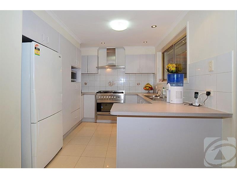 42 Dundee Way, Sydenham VIC 3037