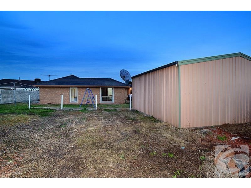 42 Dundee Way, Sydenham VIC 3037