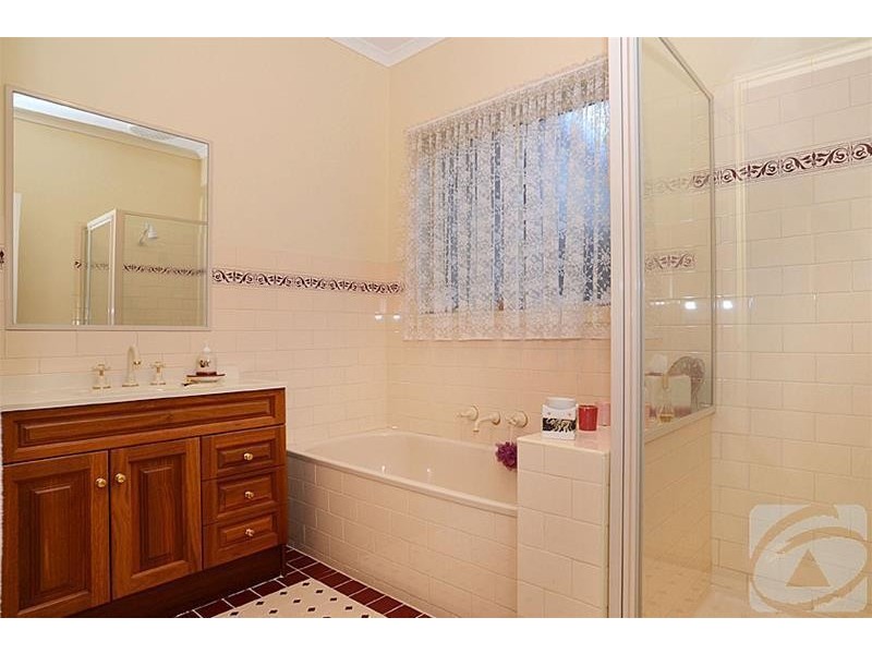 56a Boberrit Wynd, Sydenham VIC 3037