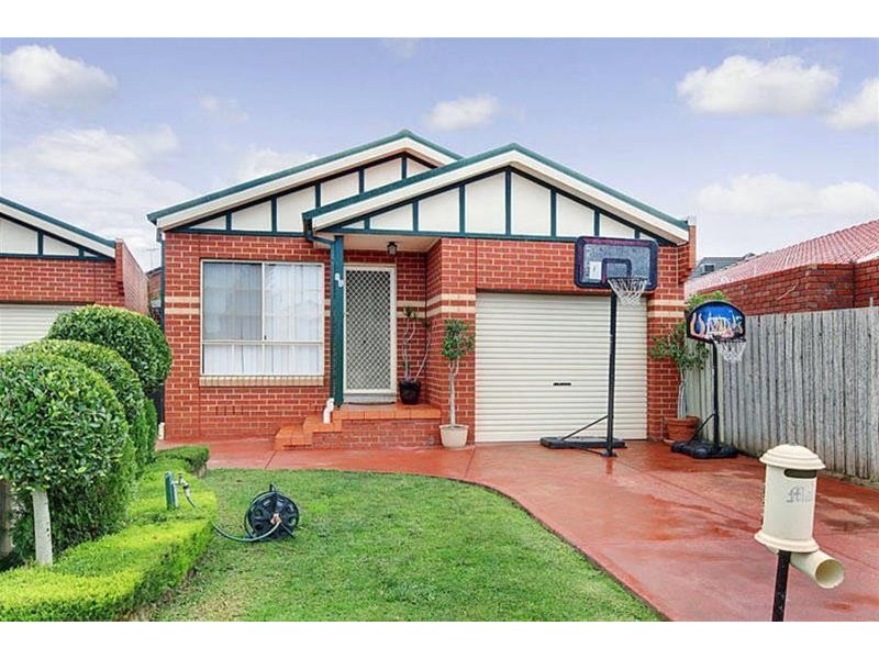8A Sibyl Court, Keilor Downs VIC 3038