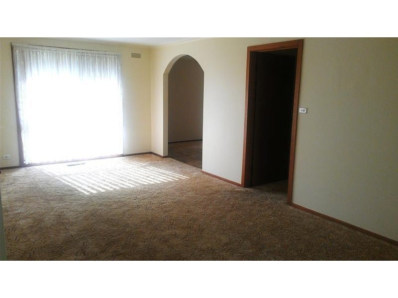 13 Pindari Avenue, Taylors Lakes VIC 3038